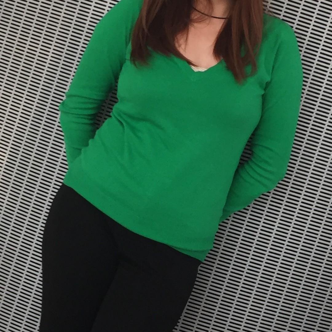 zara green sweater