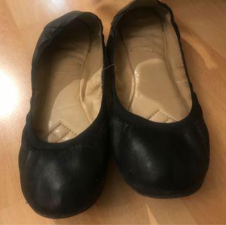 Vince Camuto Black Leather Flats