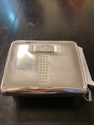 銀包64246851105283110