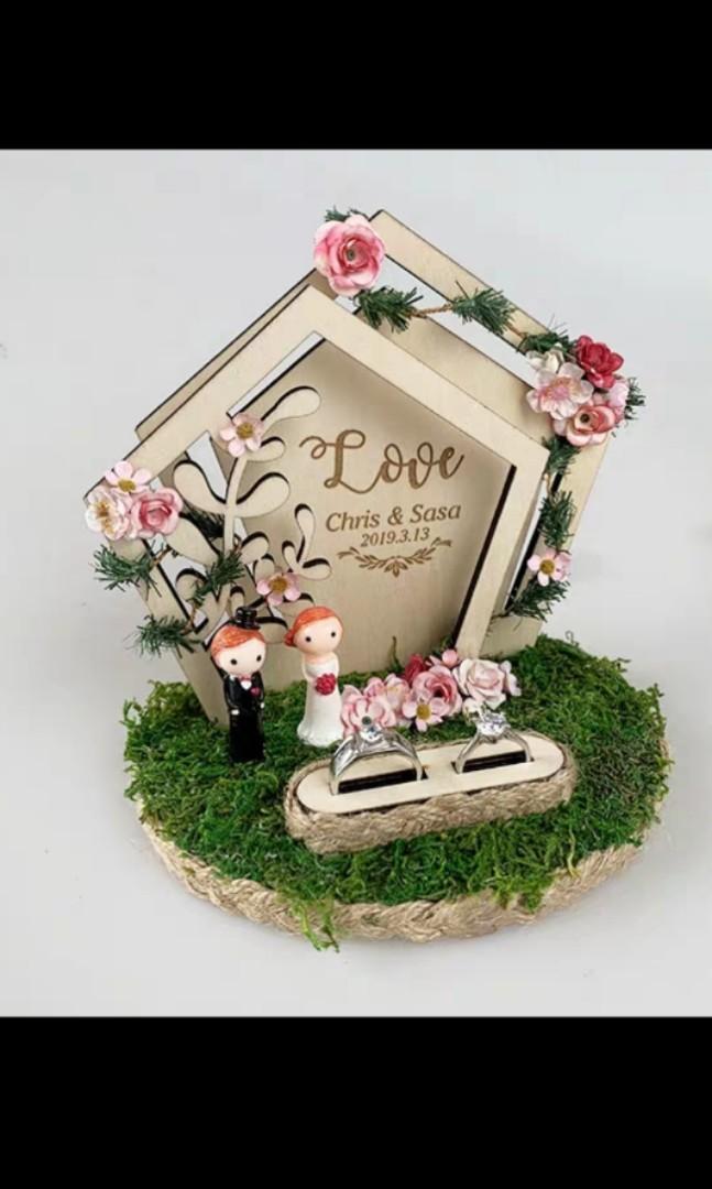 Custom ring new arrivals holder