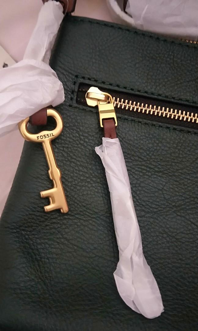 FOSSIL fiona small crossbody bag Women s Fashion Bags Wallets Cross body Bags on Carousell