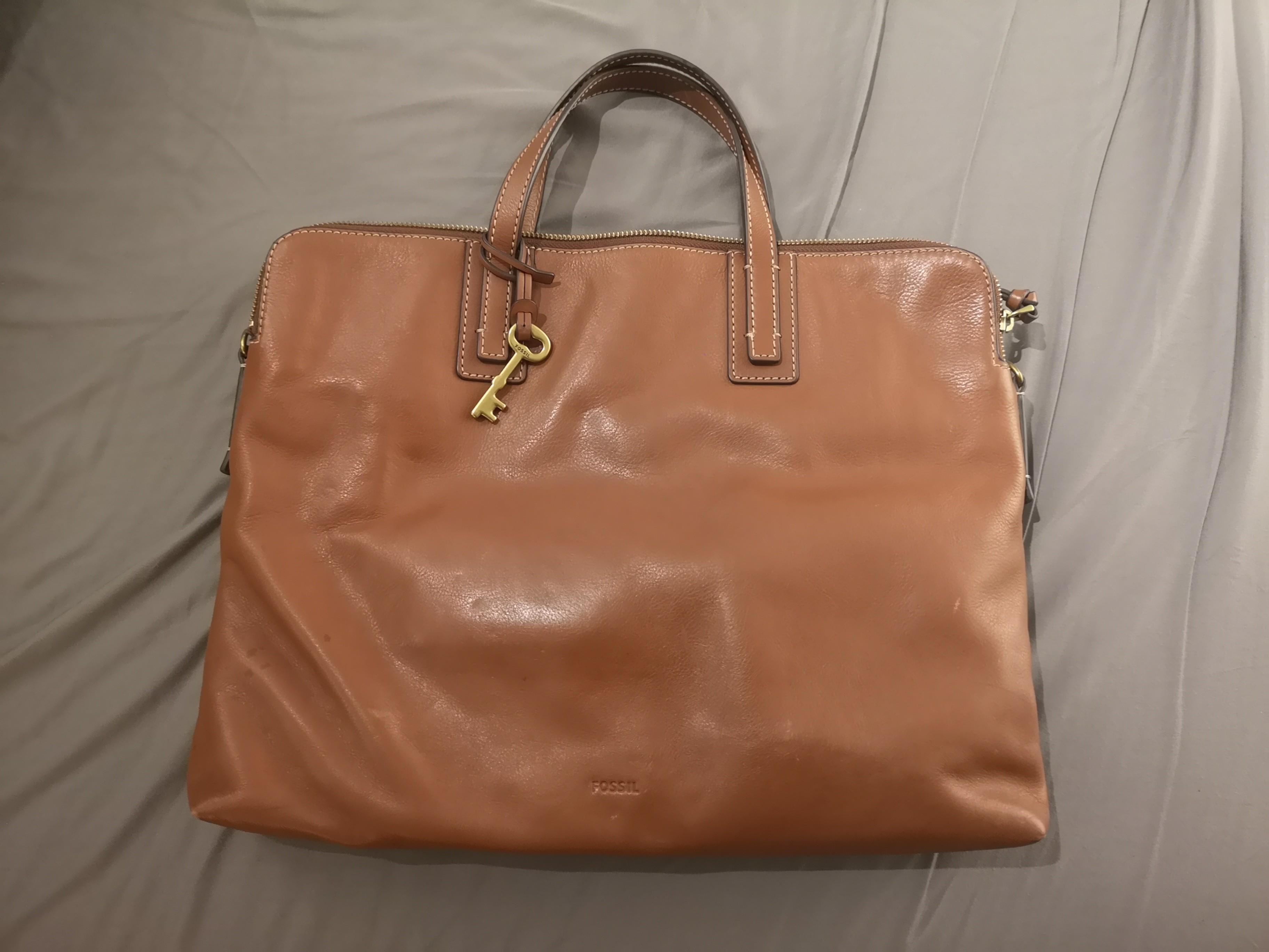 Fossil laptop bag, Women's Fashion, Bags & Wallets, Tote Bags on Carousell