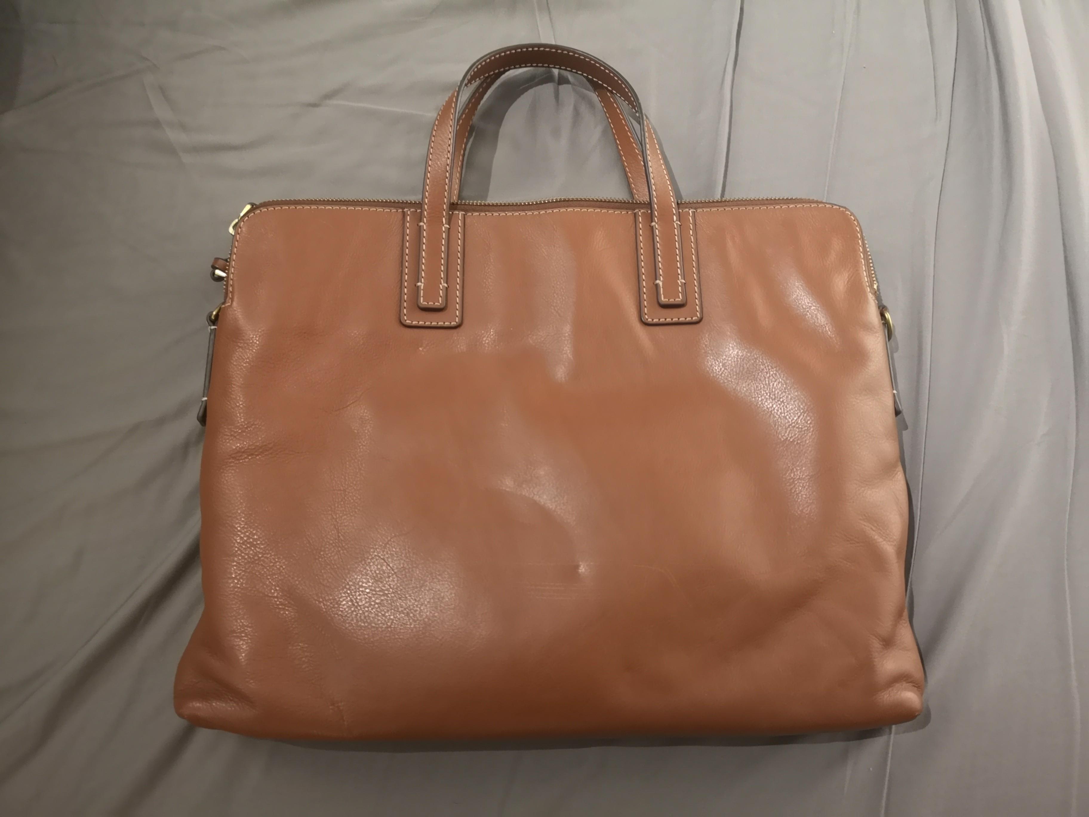 Fossil laptop bag, Women's Fashion, Bags & Wallets, Tote Bags on Carousell