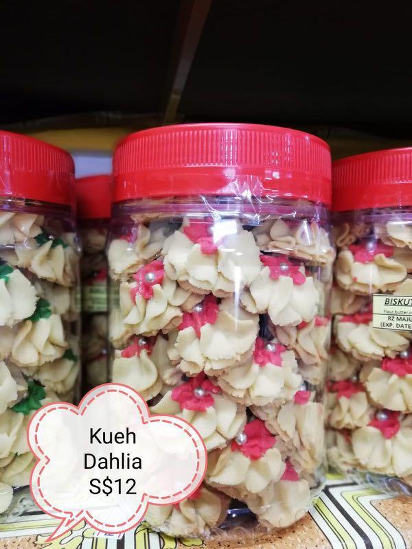 Kuih Raya 2 Food Drinks Homemade Bakes On Carousell