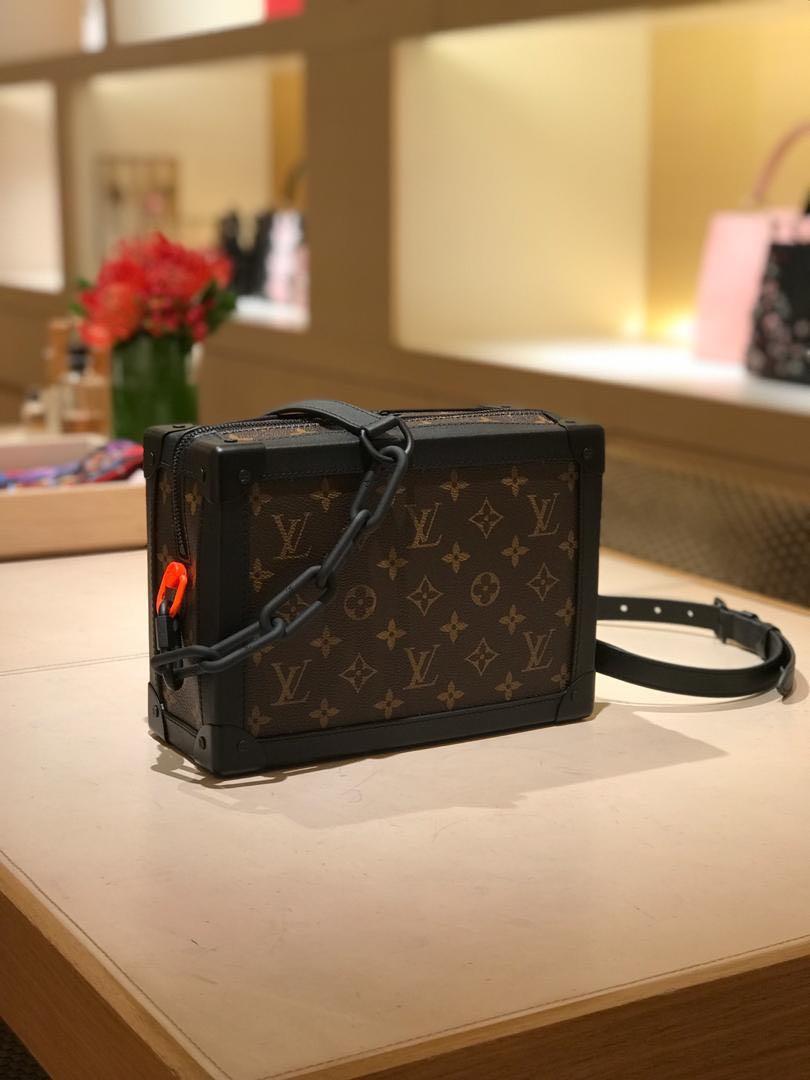 Louis Vuitton on X: Unboxing with #LouisVuitton. Soft Trunk or