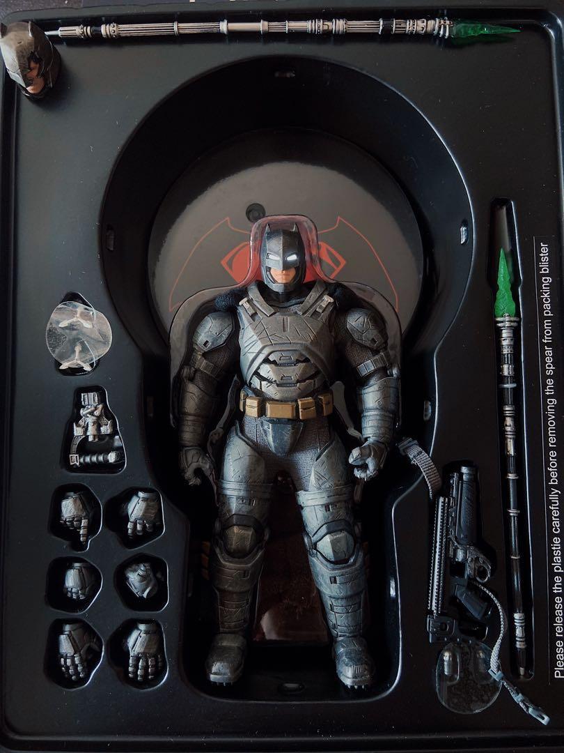 mezco armored batman bootleg
