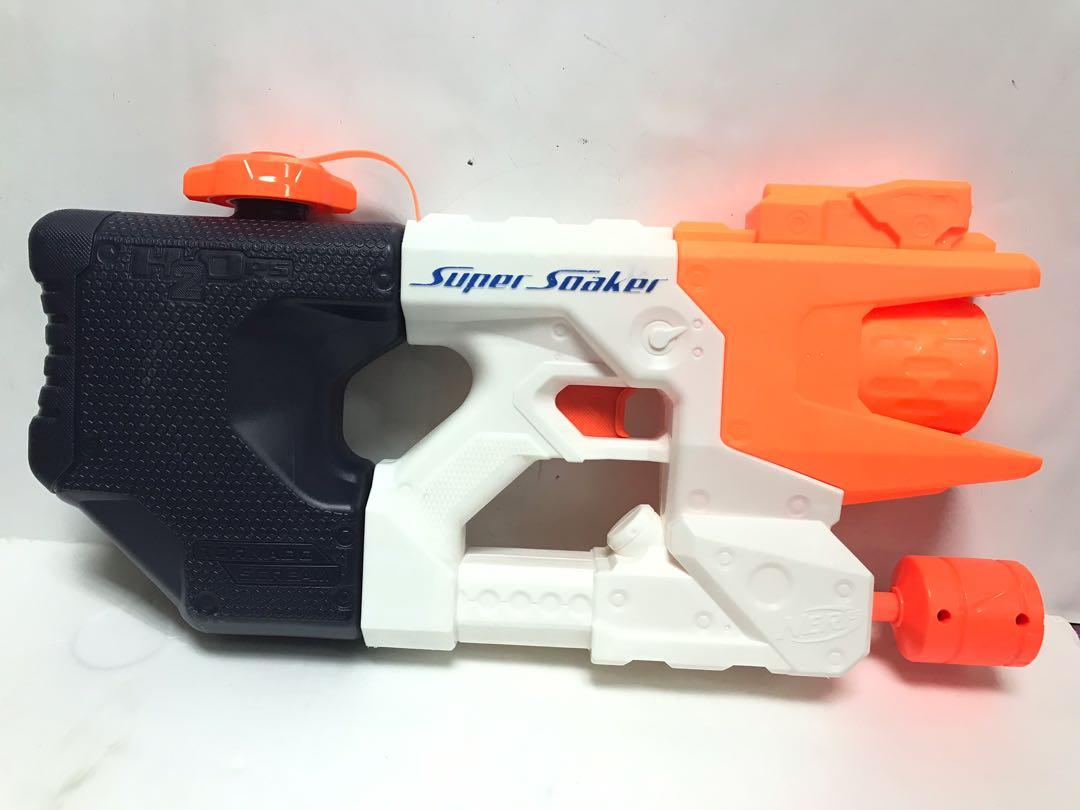 Nerf super online soaker tornado scream