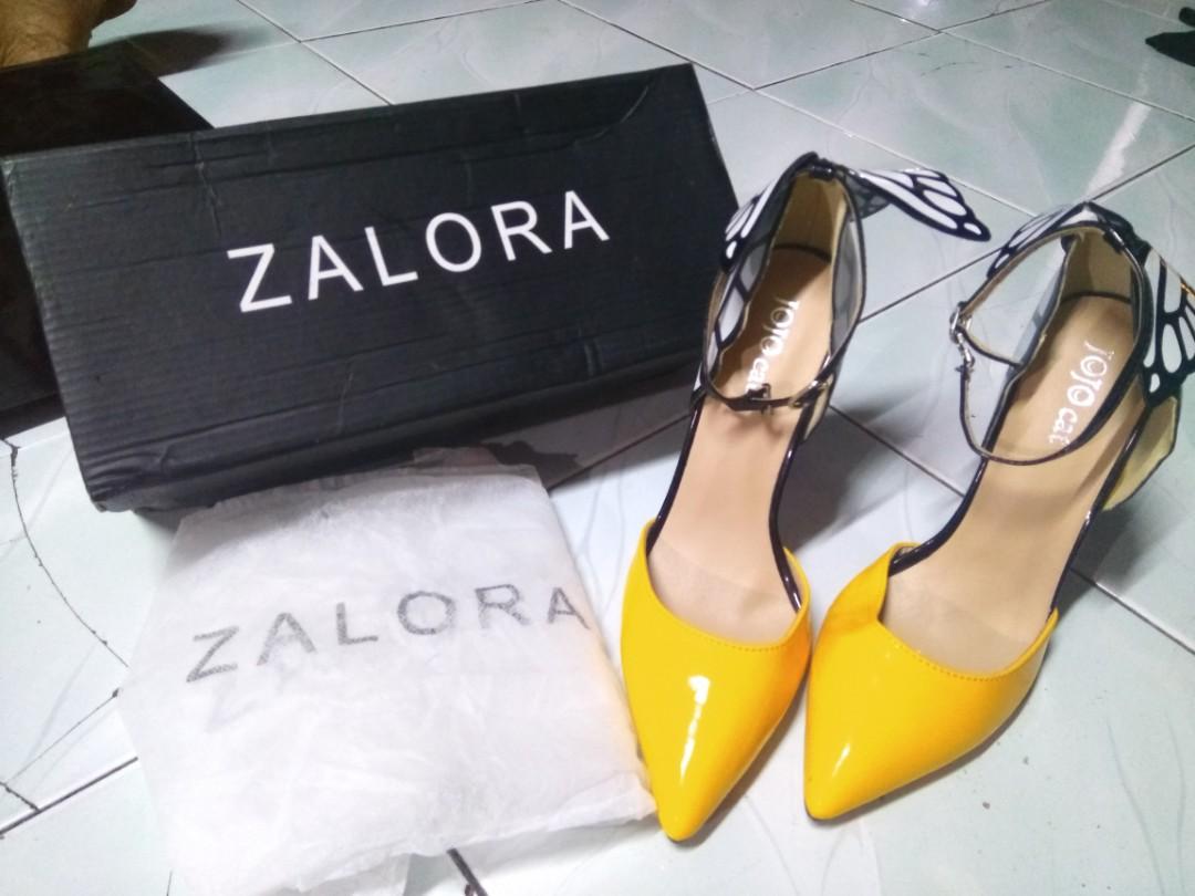 Preloved zalora shoes heels zalora merk jojo cat kuning butterfly