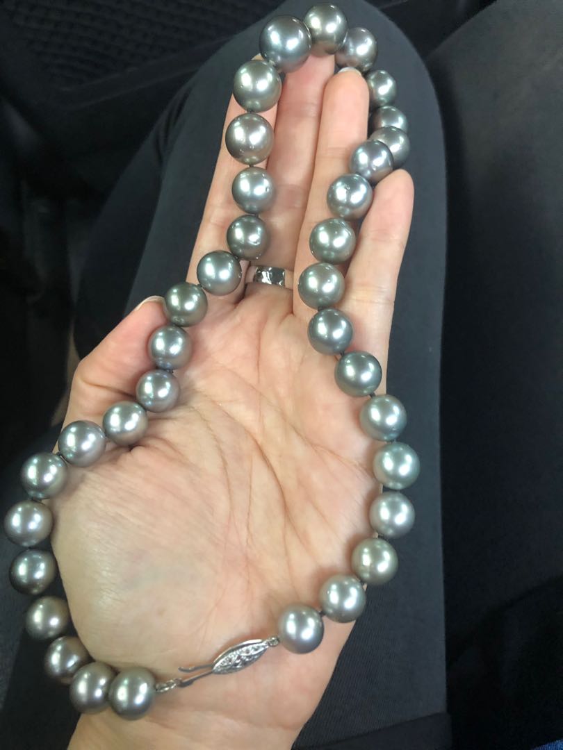 Genuine pearl necklace discount value