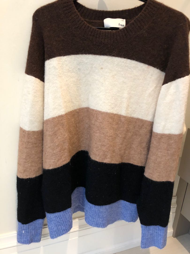 aritzia knit sweater