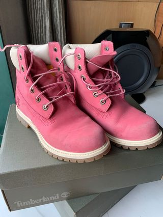 Cheap hot sale pink boots