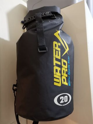 （分類：）位於 。 由 goodbuy_deal 提交（商品編號 229437660，圖片 1）。簡介： 。