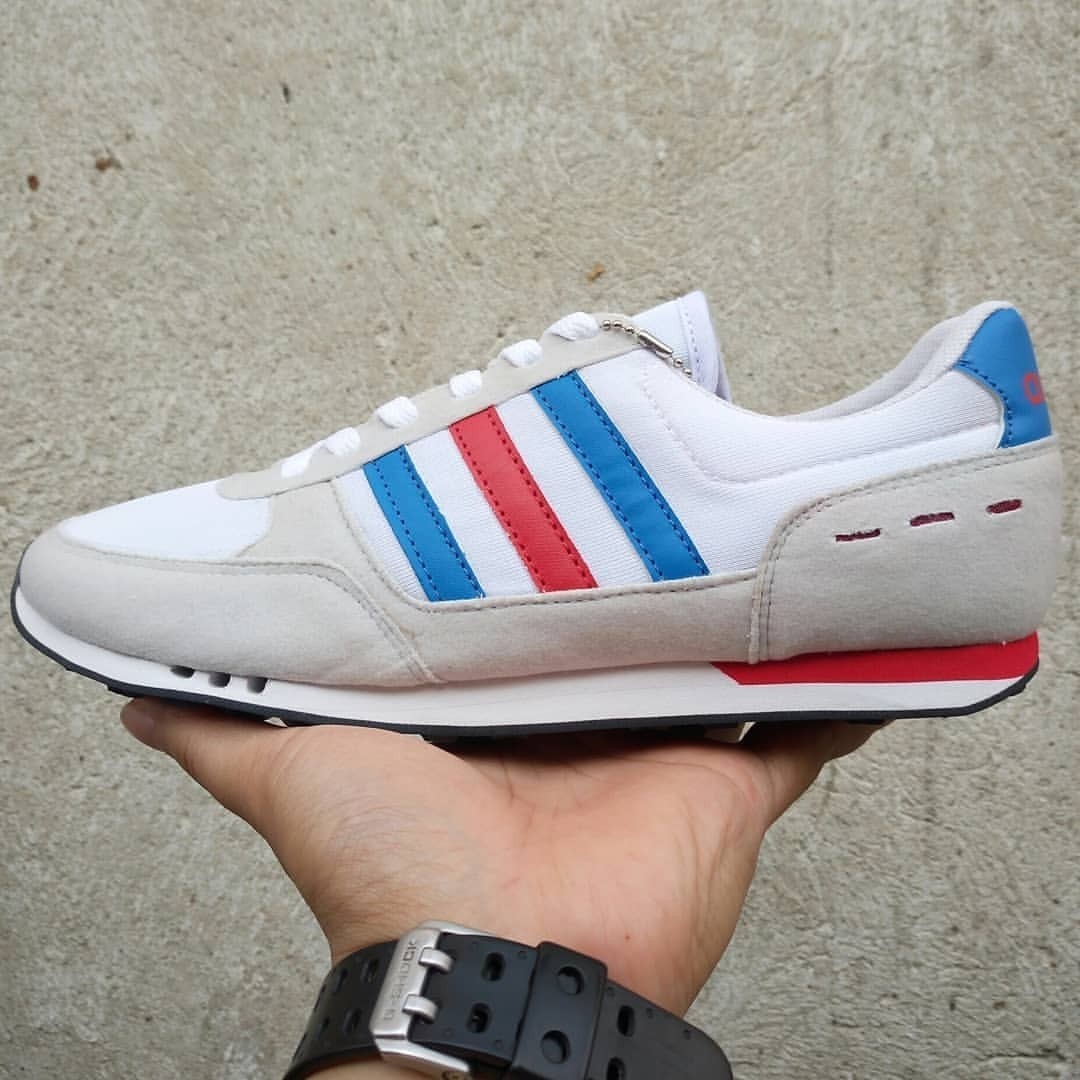 Adidas Neo City Racer White Tricolor Fesyen Pria Sepatu Lainnya Di Carousell