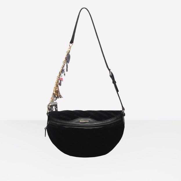 Balenciaga souvenir sales xs belt bag