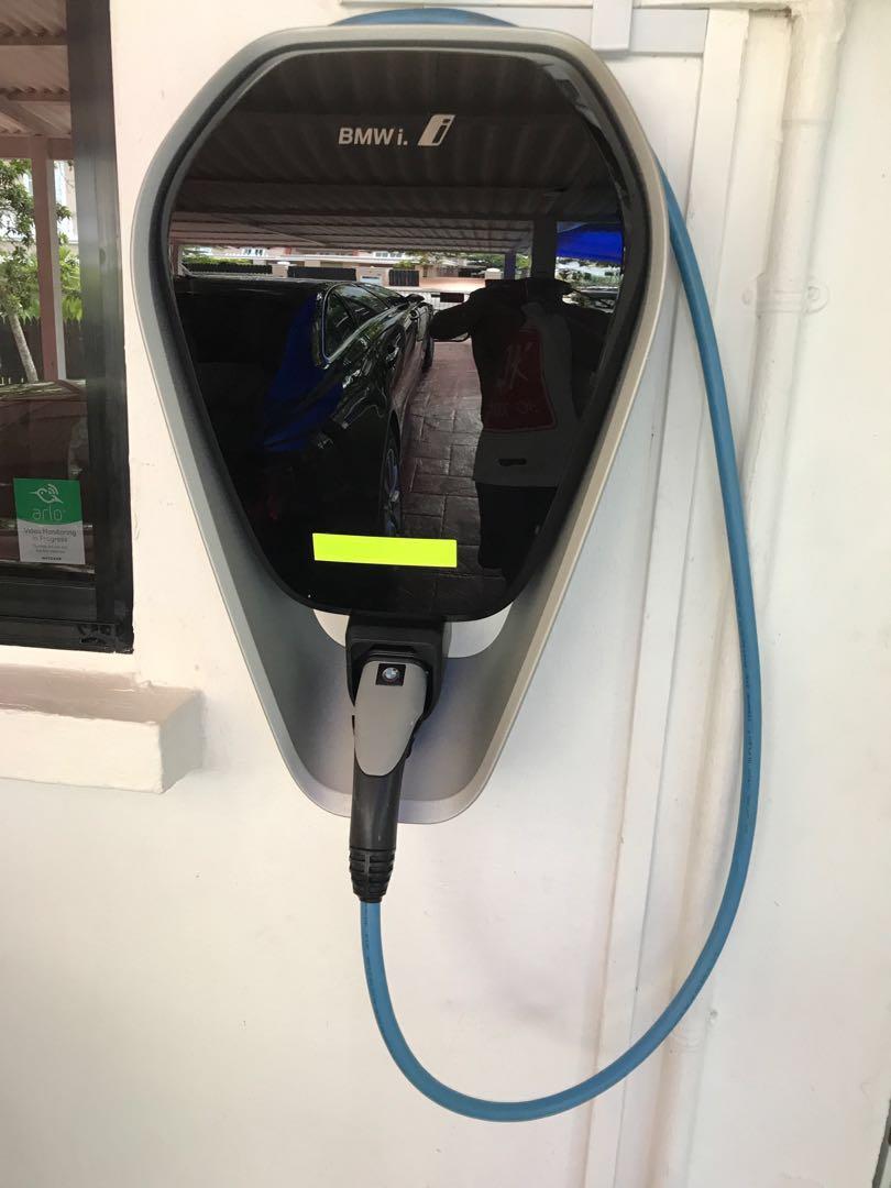 Bmw i wallbox deals review