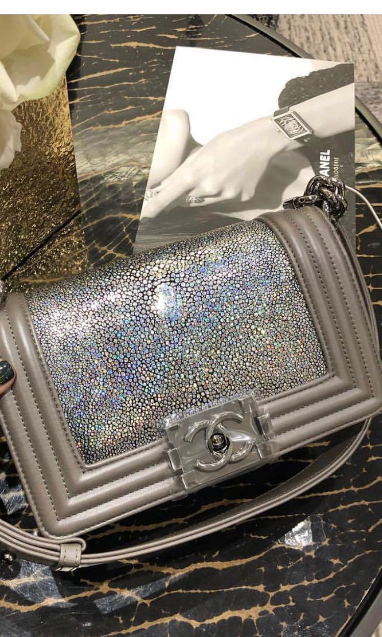 Chanel boy stingray shop