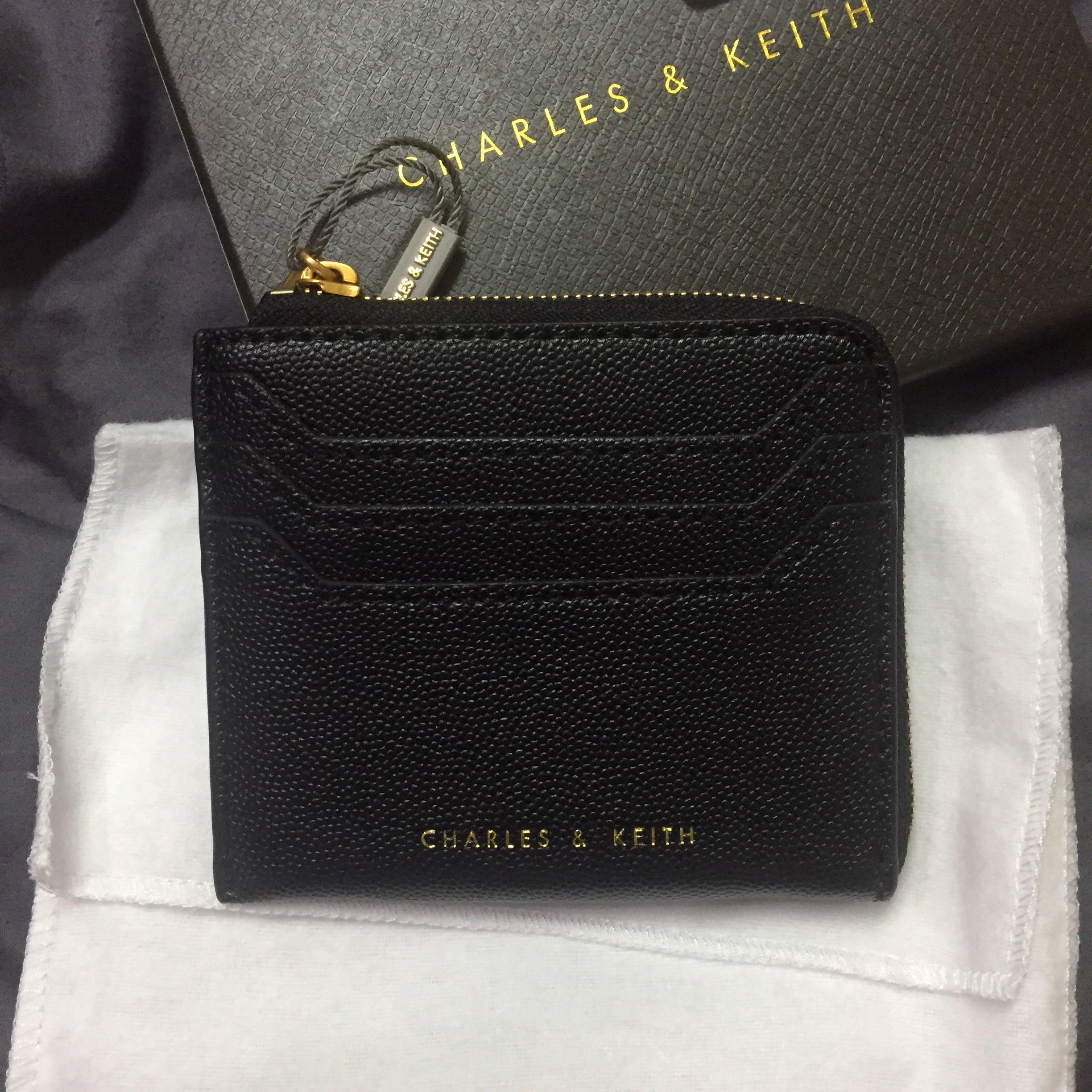 Charles and keith casual zip pouch top