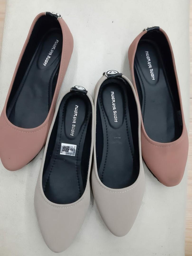 Flat sales shoes polos