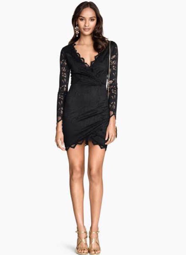 H&M Divided (Category: Maternity wear) located in Taguig. Submitted by lanzzy (Listing ID 227874950, Image 1). Description: Lace Fitted Dress with lining inside original price as seen in the tag is 💰29.99 Bought this in US, it wont fit anymore Similar fit worn by the model, posted here. .