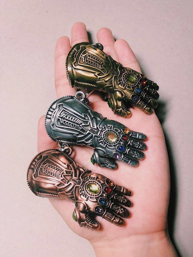 Marvel infinity gauntlet keychain discount