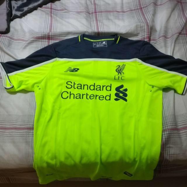 liverpool green away kit