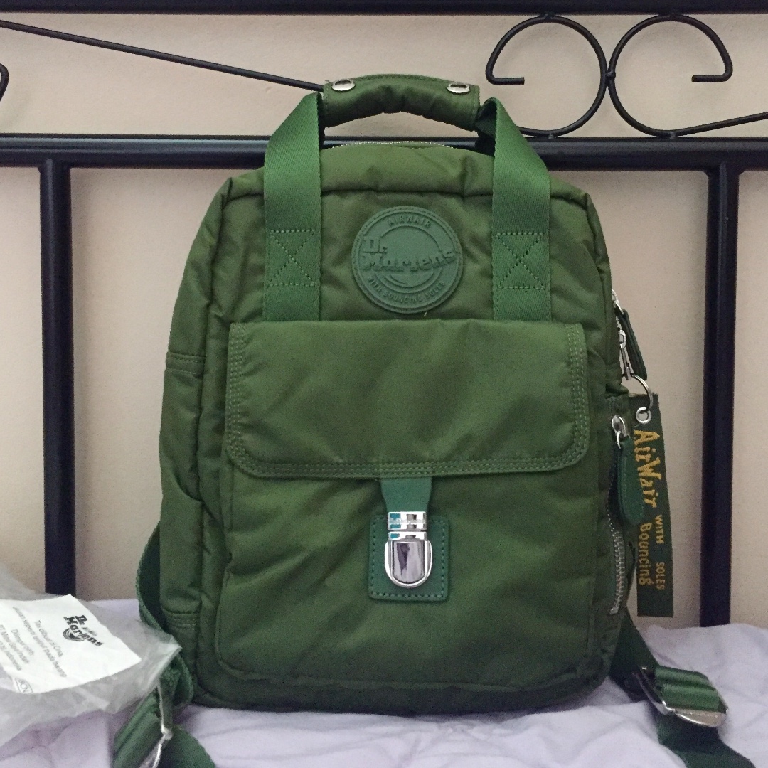 NEW w tag Original Dr. Martens Army Nylon Backpack Fesyen Wanita