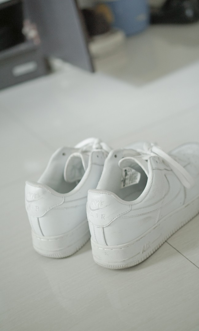 NIKE AIR FORCE 1 WHITE KW RREMIUM Fesyen Pria Sepatu Sneakers