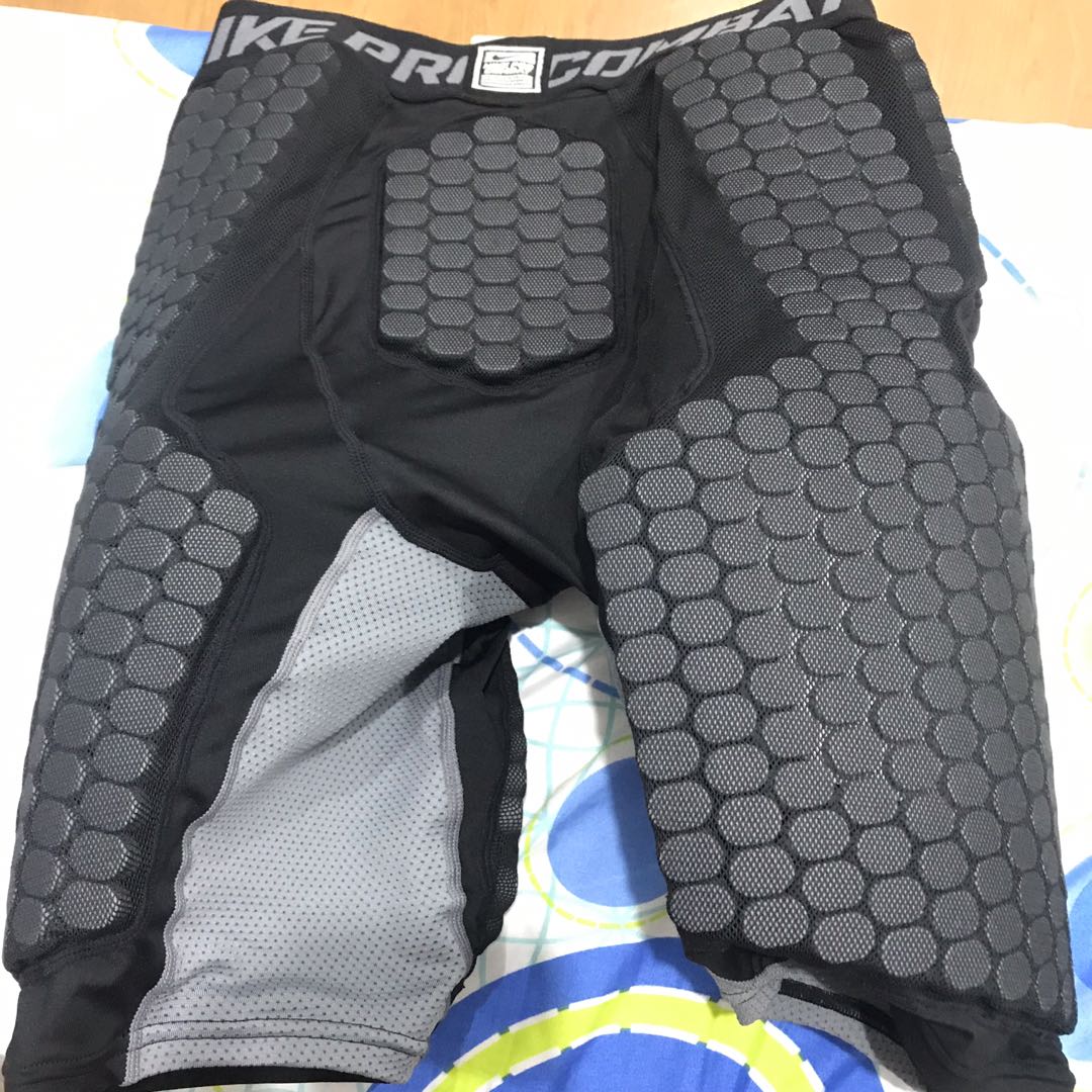Nike pro combat padded compression shorts, Men's Fashion, Activewear on  Carousell
