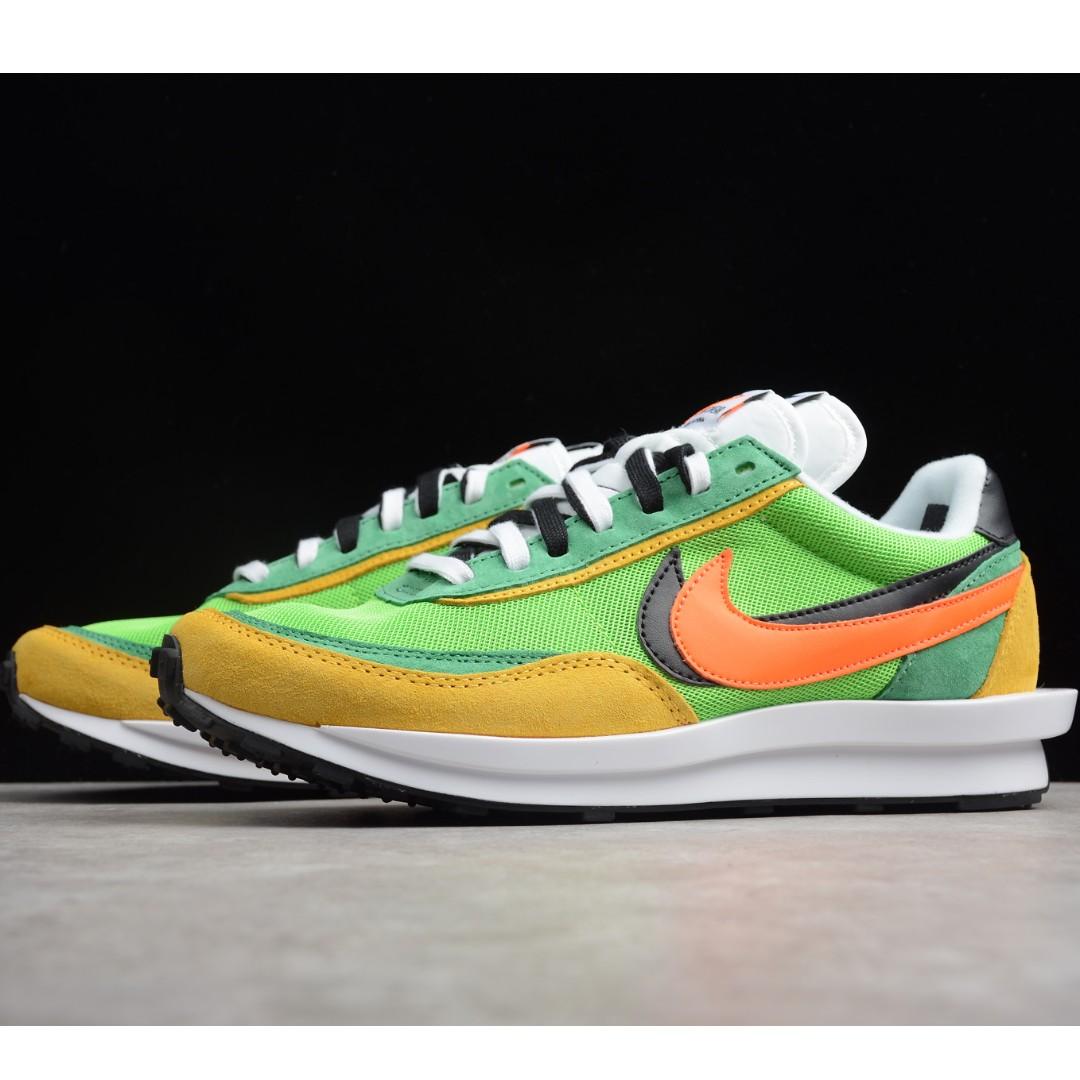 nike waffle green