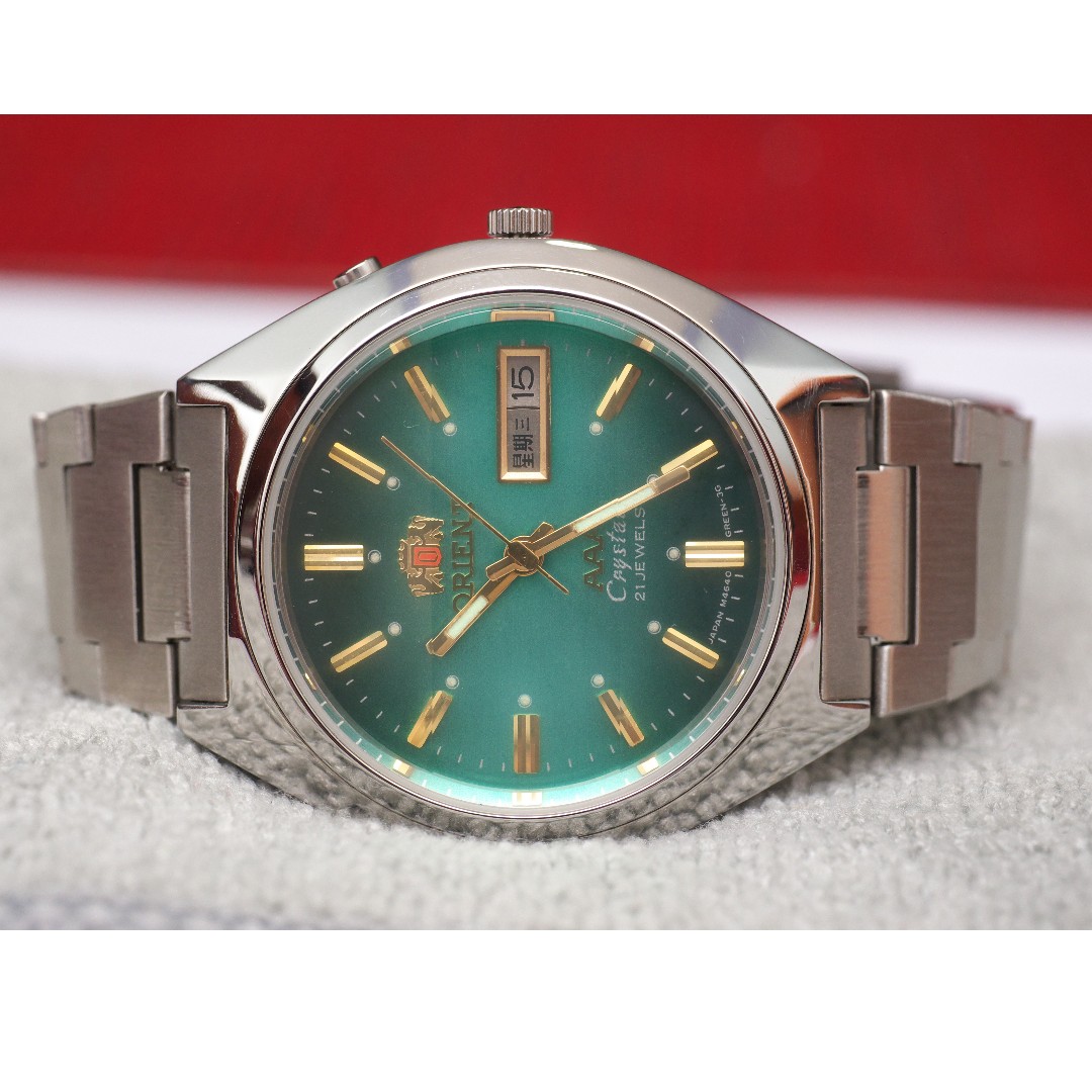 ORIENT CRYSTAL 3 AAA watch green perfect condition. Men s