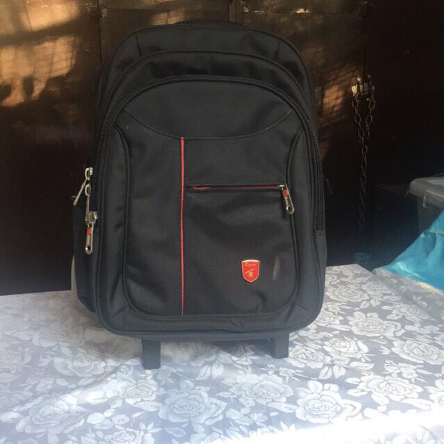 racini travel backpack
