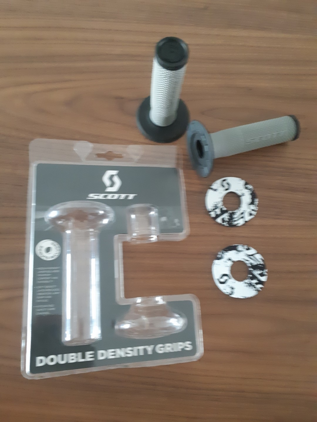 scott handlebar grips