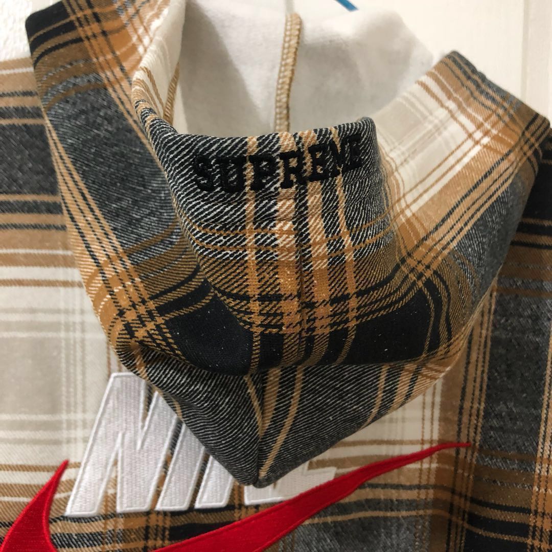 Supreme nike plaid 2025 hooded sweatshirt mustard
