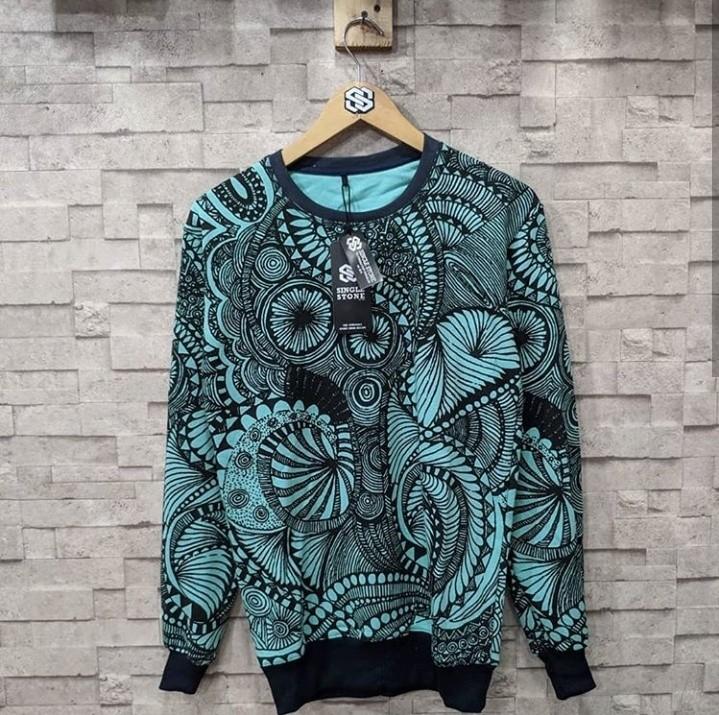 Sweater top single stone
