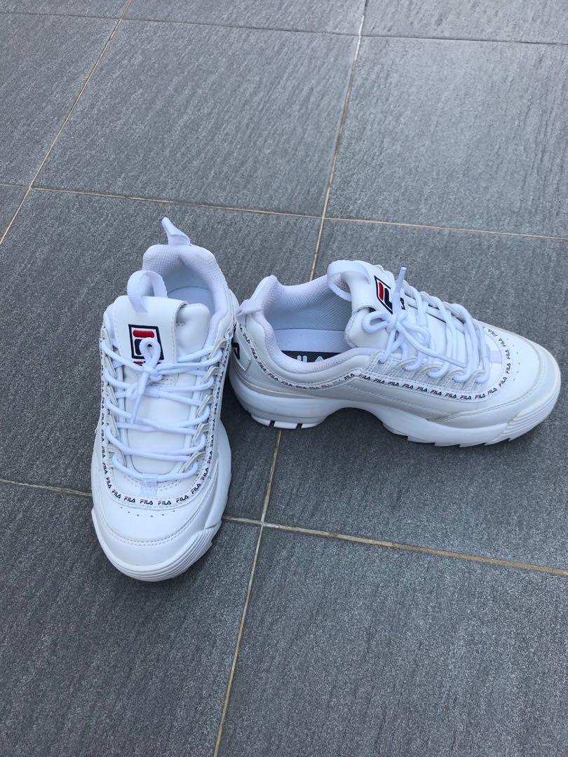 Used Fila Disruptor 2 White US 4 Men s Fashion Footwear Sneakers on Carousell