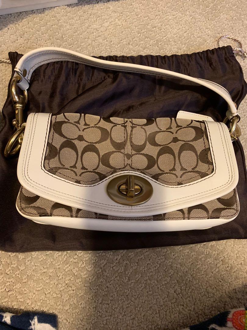 gently used coach handbags