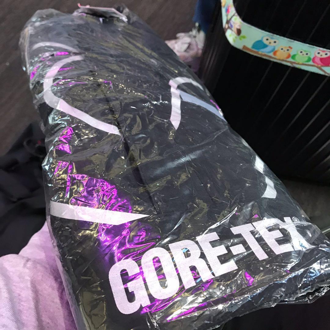 現貨* 想要即有！ Supreme Gore tex Poncho Black 黑色雨褸, 男裝