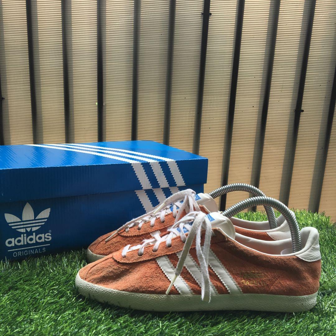 gazelle og orange