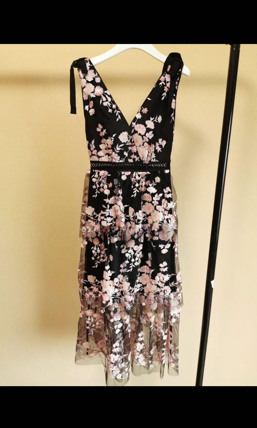 sleeveless midnight floral mesh dress