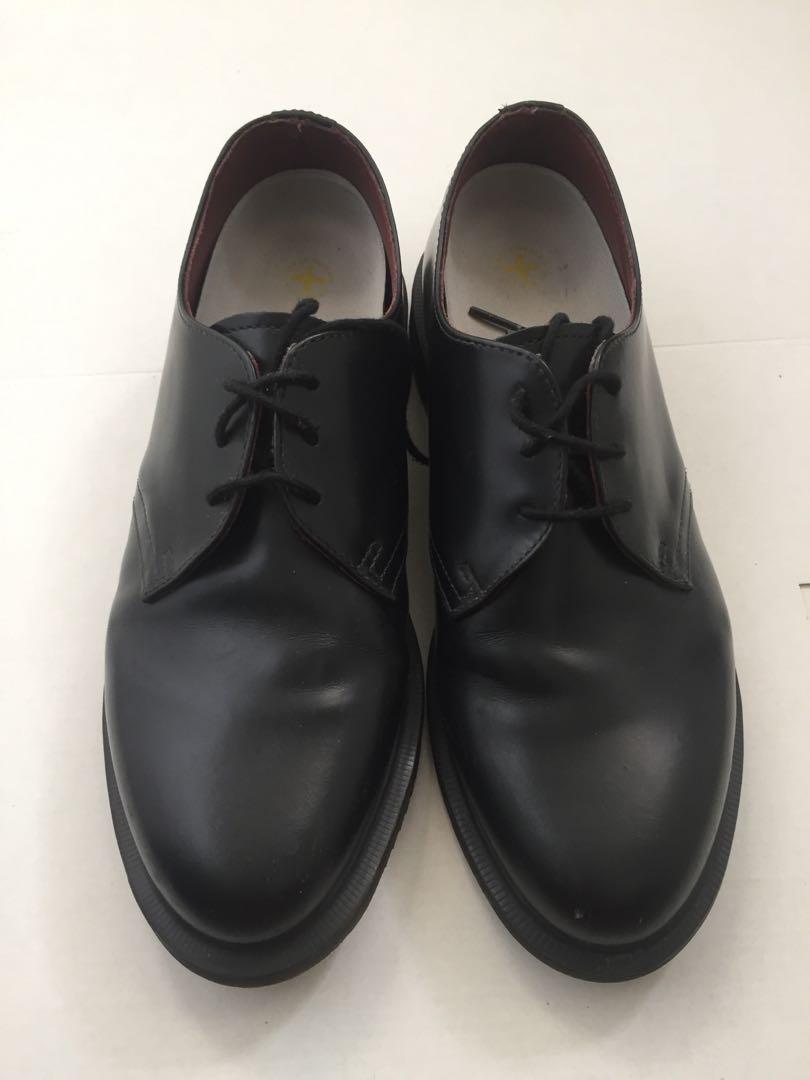 dr martens shoes size