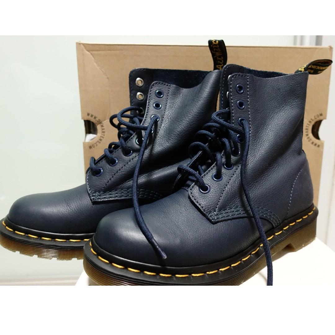 Oorzaak Beschikbaar Het strand Dr.Martens Pascal Virginia, Women's Fashion, Footwear, Boots on Carousell