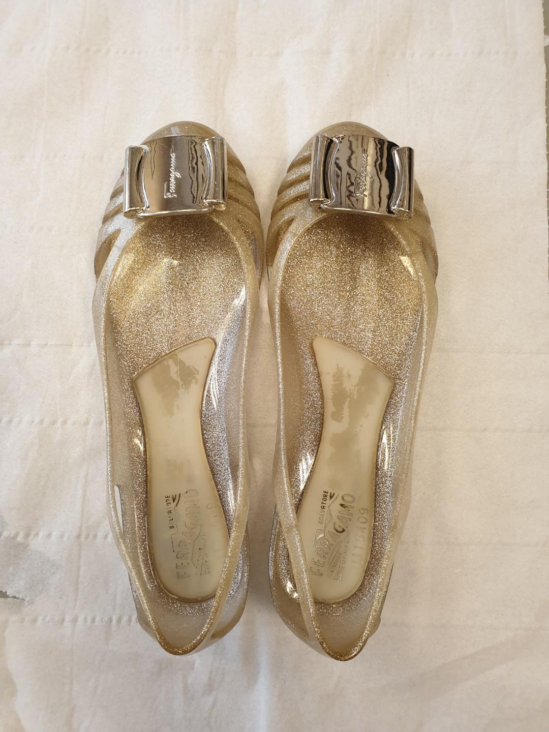 gold jelly shoes
