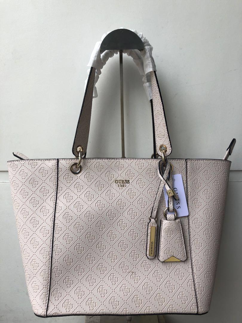 Guess kamryn logo online shopper