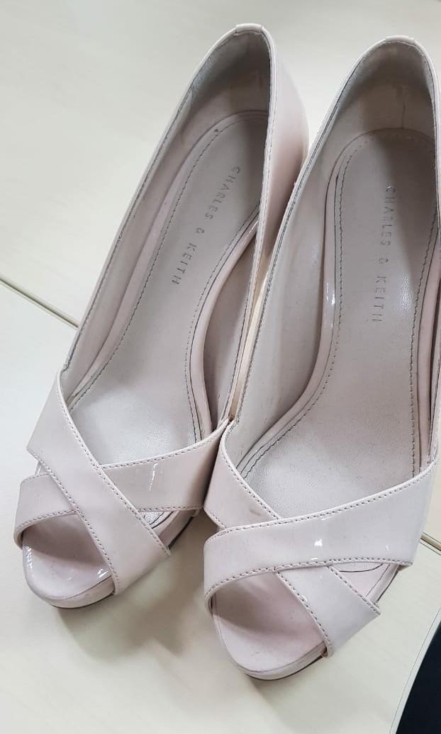 High Heels Sepatu Kantor Charles Keith Size 36 Women S Fashion Women S Shoes On Carousell