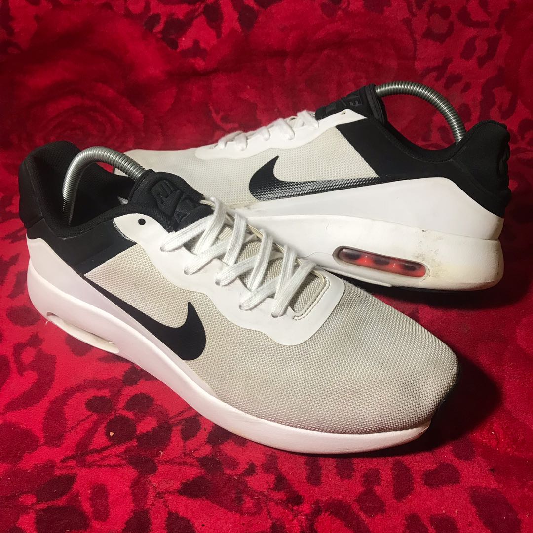 Nike Air Max Modern Essential, Fesyen 