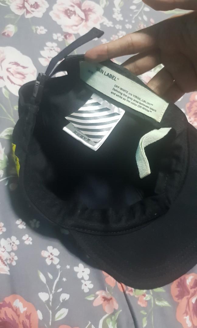 Off white cap (Category: Caps & Hats) located in Singapore. Submitted by azrias (Listing ID 229551897, Image 3). Description: Selling an off white cap. Authentic Use 3 times.