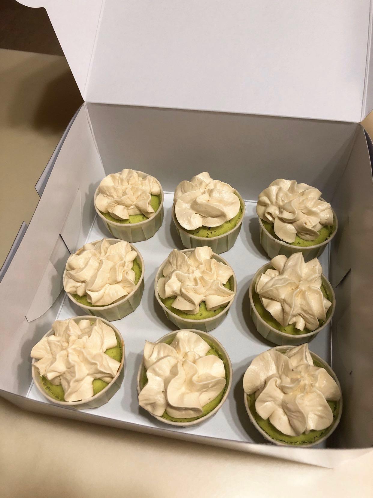 Pandan Cupcake With Gula Melaka Frosting Food Drinks Baked Goods On Carousell