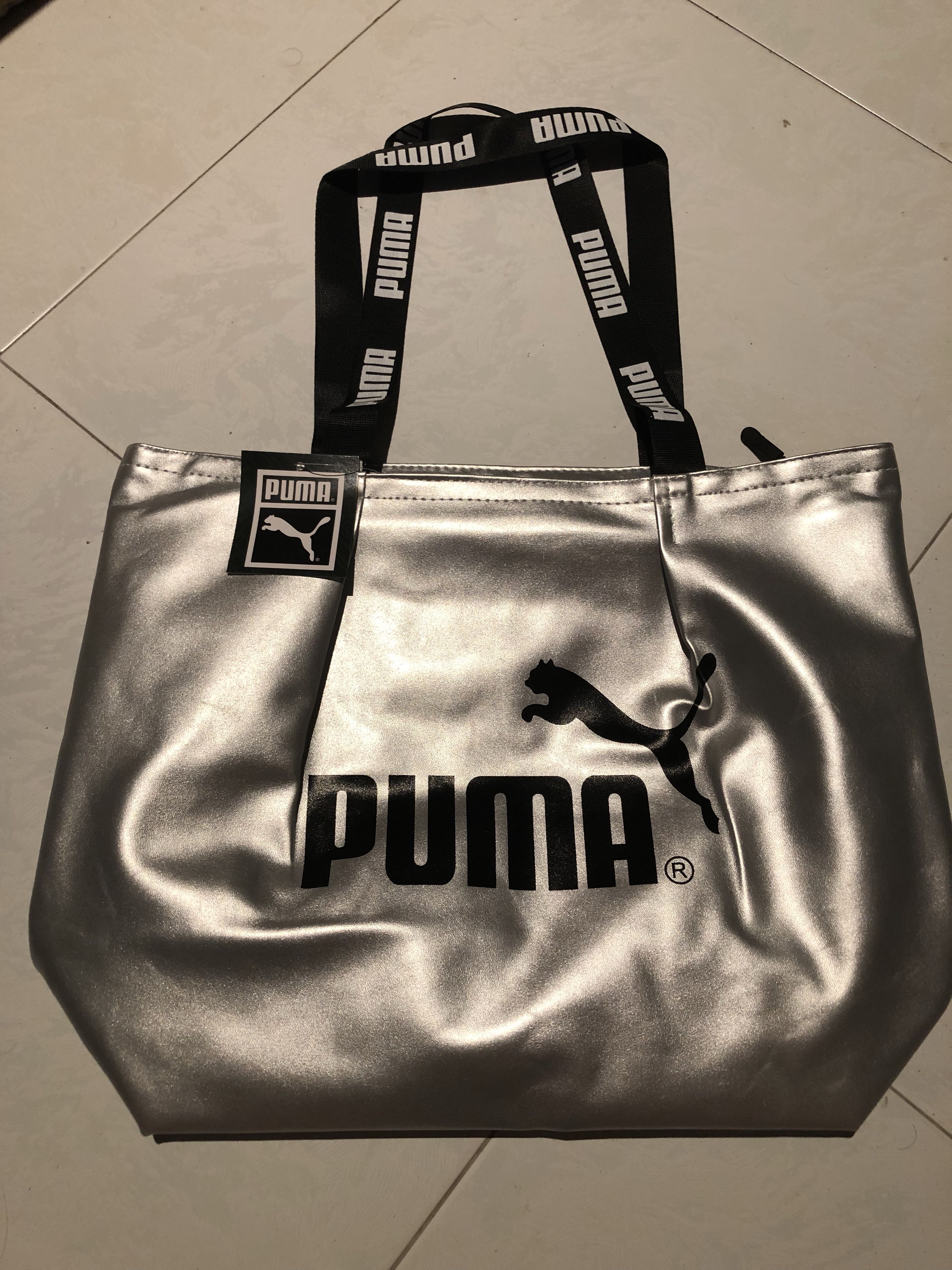 Puma tote 2025 bag silver