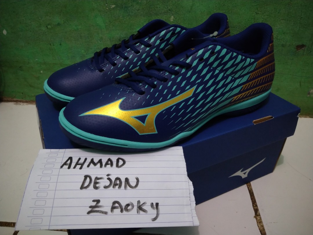 Sepatu Futsal Mizuno Basara Sala Club In 2019 Olah Raga Perlengkapan Olahraga Lainnya Di Carousell