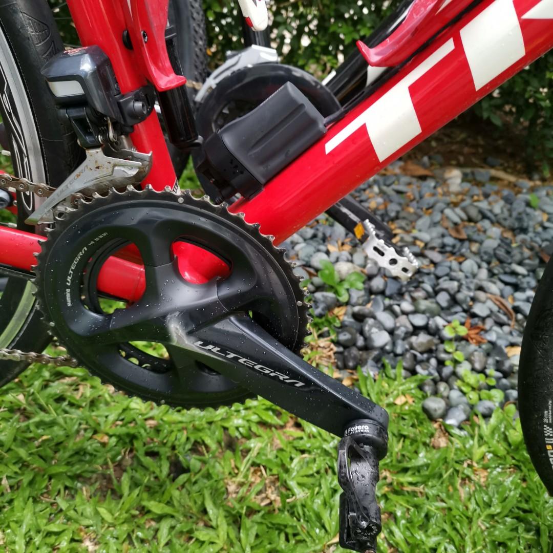 Trek Domane 4.0, upgraded wheels and electronic gears (di2), Bicycles